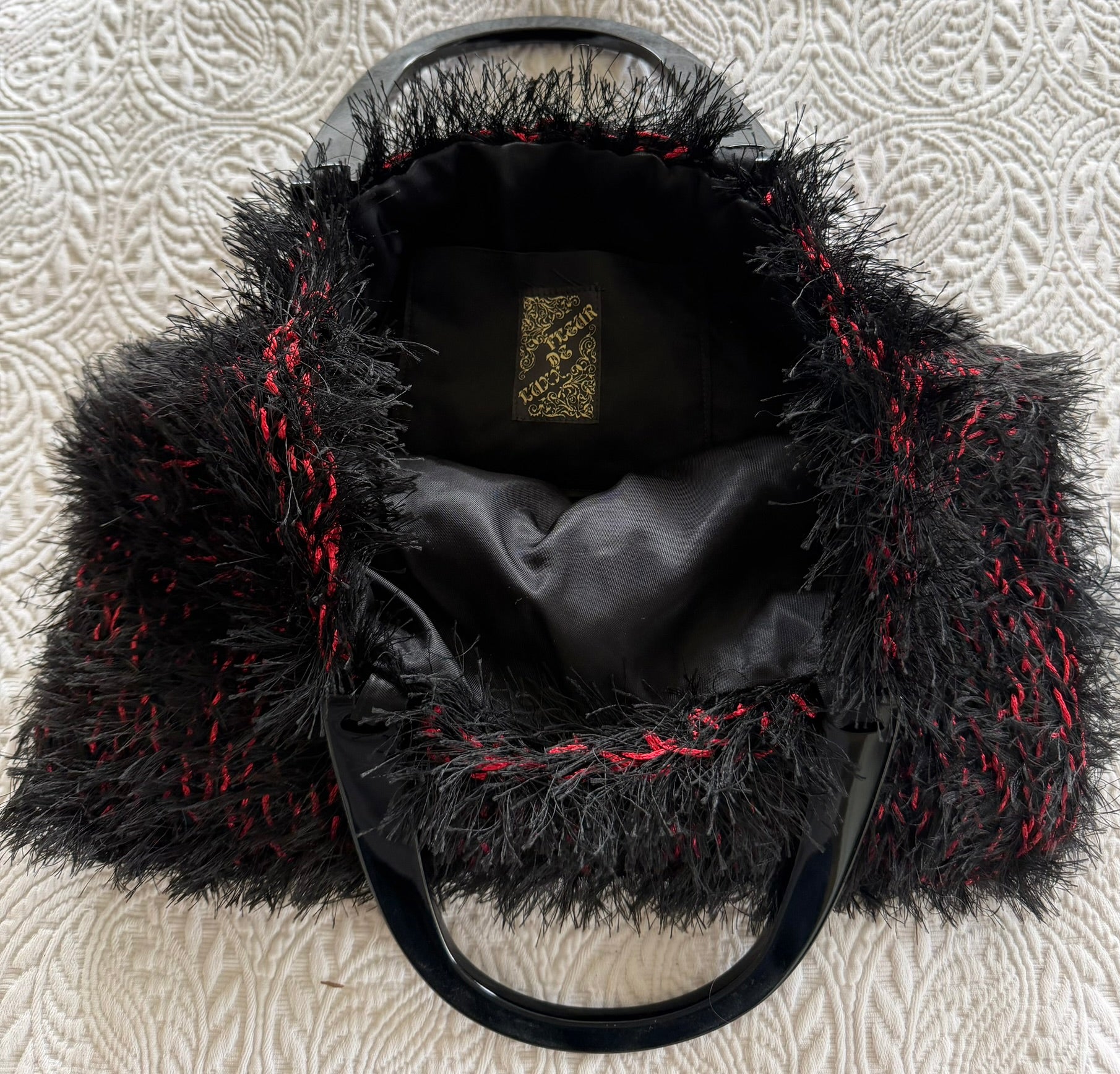 Knitted Bag with Acrylic Handle